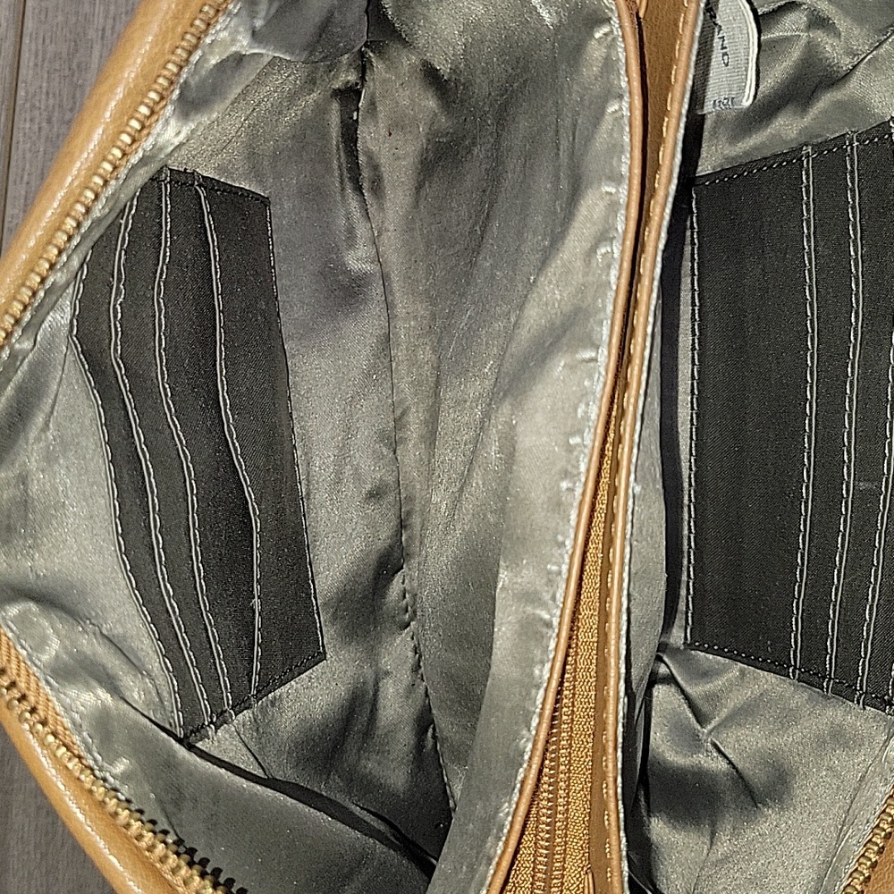 Lucky Brand Tan Leather Crossbody Bag - Picture 10 of 13